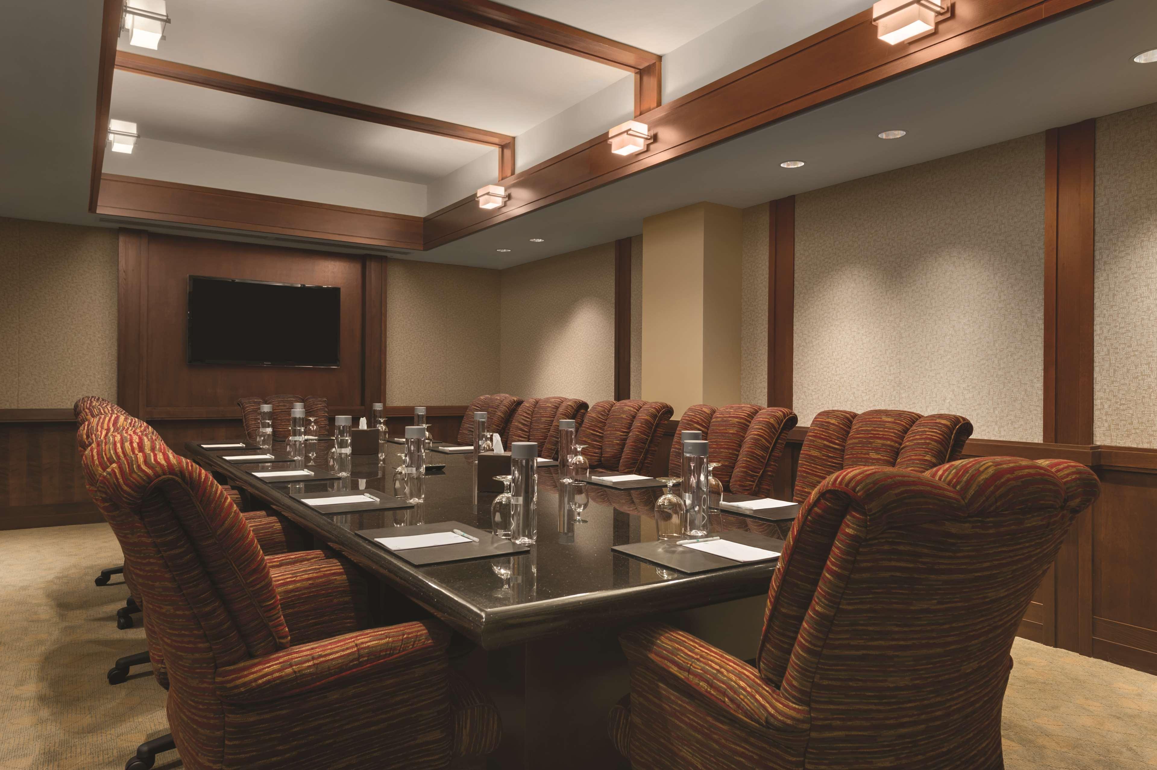 Embassy Suites By Hilton Orlando Lake Buena Vista South Kissimmee Business photo